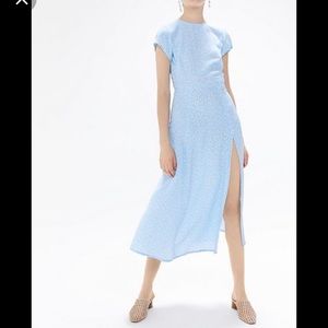 Urban Outfitters Lindsey Cap Sleeve MIDI Dress - blue and white wedding guest